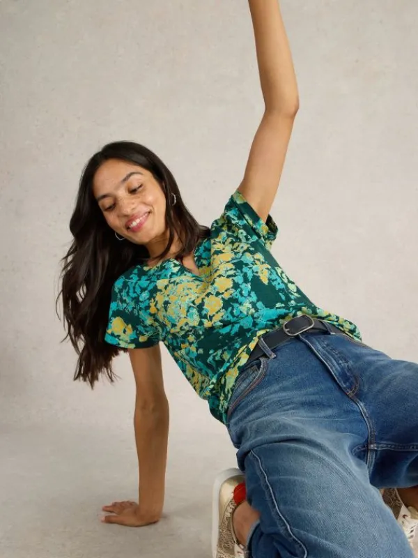 NELLY NOTCH NECK T-SHIRT in GREEN PRINT<White Stuff Clearance